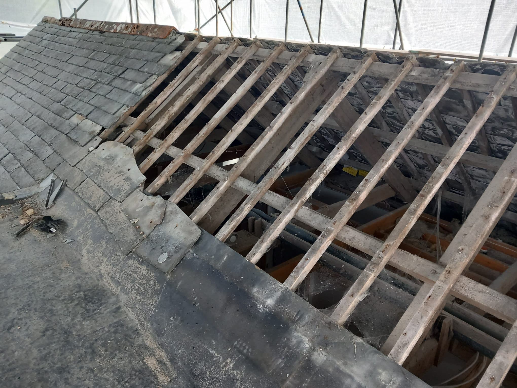 Roof and loft rebuild archive image 26